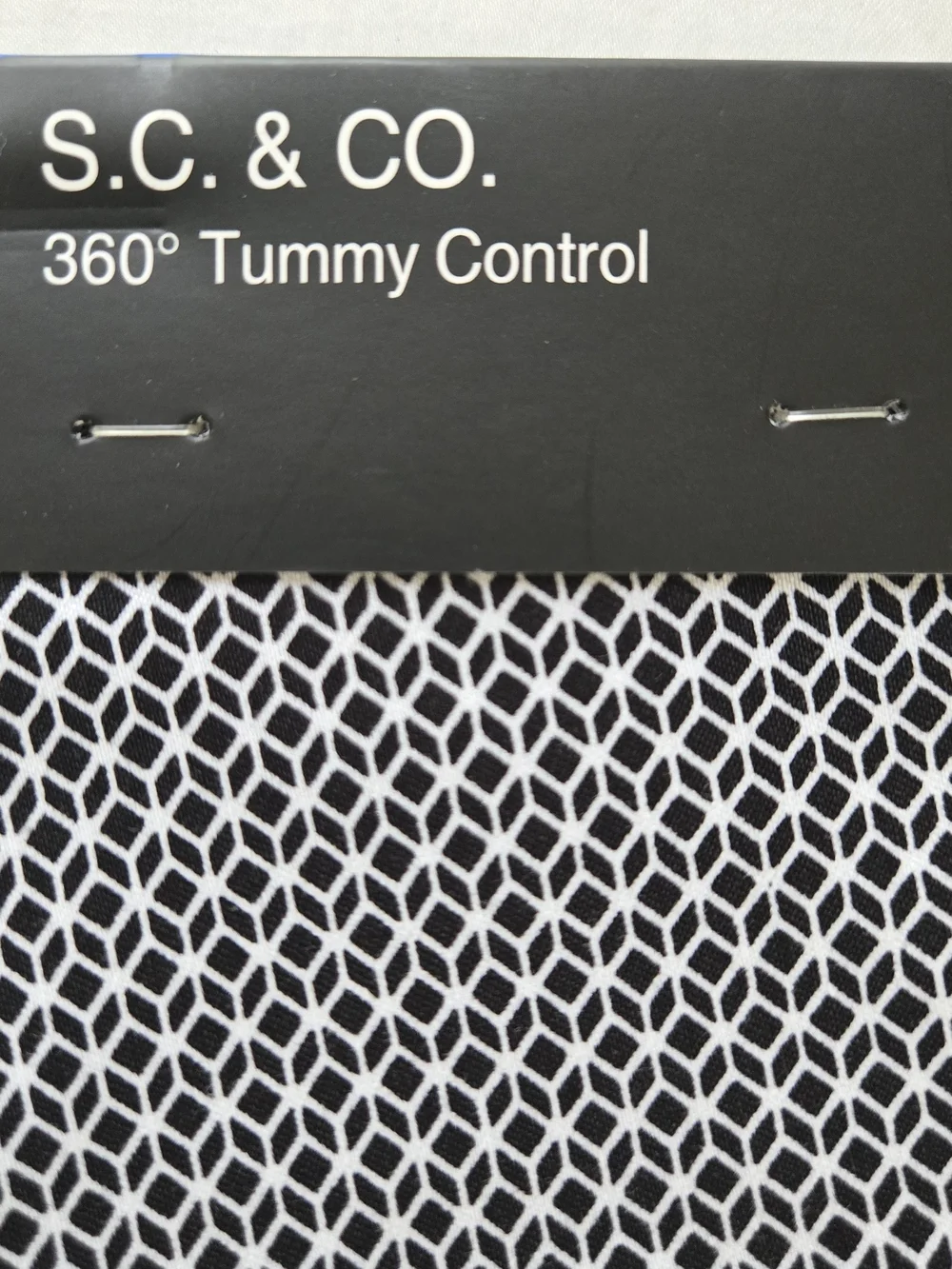 S.C. & Co. 360 Tummy Control Skirt Womens Size L Gray Geometric 1280311
